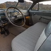 Firma Stealth EV postavila parádní restomod Mercury Coupe