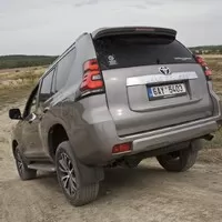 Toyota Land Cruiser 2,8 D‑4D: Muž, který nebyl
