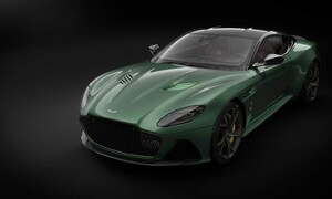 Novinky: Aston Martin představil limitovanou edici modelu DBS. Připomíná slavné vítězství značky v Le Mans.