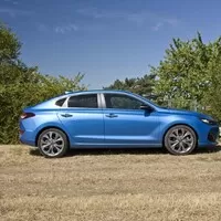 Hyundai i30 Fastback 1.4 T-GDI: Dáte šanci talentu ze skromných poměrů?