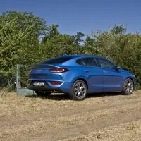 Hyundai i30 Fastback 1.4 T-GDI: Dáte šanci talentu ze skromných poměrů?