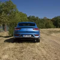 Hyundai i30 Fastback 1.4 T-GDI: Dáte šanci talentu ze skromných poměrů?