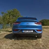 Hyundai i30 Fastback 1.4 T-GDI: Dáte šanci talentu ze skromných poměrů?