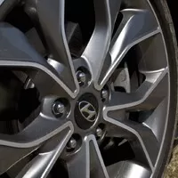 Hyundai i30 Fastback 1.4 T-GDI: Dáte šanci talentu ze skromných poměrů?