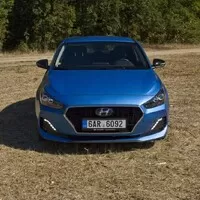 Hyundai i30 Fastback 1.4 T-GDI: Dáte šanci talentu ze skromných poměrů?