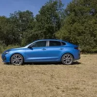Hyundai i30 Fastback 1.4 T-GDI: Dáte šanci talentu ze skromných poměrů?