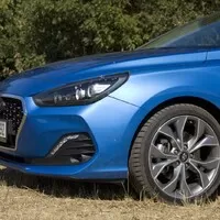 Hyundai i30 Fastback 1.4 T-GDI: Dáte šanci talentu ze skromných poměrů?