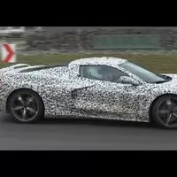 Osmá generace Chevroletu Corvette změní koncepci a výrazně podraží