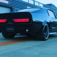 Nový Mustang na elektřinu má skvělé zrychlení, ale zklame dojezdem