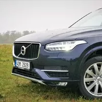 Volvo XC90 T5 AWD: Rodina na prvním místě