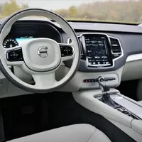 Volvo XC90 T5 AWD: Rodina na prvním místě