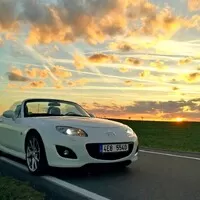 Autíčkářova garáž: MX-5 NCFL 2.0 - Jak se rodí a umírají jednorožci