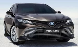 Editorial: Přichází nová Toyota Camry. Má u nás ale budoucnost?