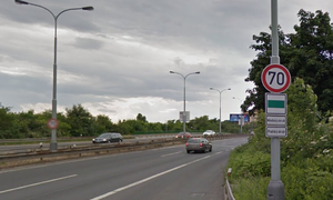 Novinky: "Dáme tam padesátku, aby se nám lépe měřilo." Váš magistrát.