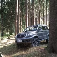 UAZ Patriot 2.7: S burlakem v Milovicích