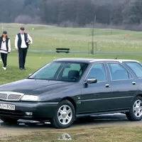 Vzpomínka na zemřelý segment mainstreamové vyšší střední třídy - díl 1.