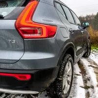 Volvo XC40 T3: Severský základ