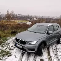 Volvo XC40 T3: Severský základ