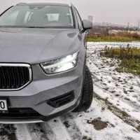 Volvo XC40 T3: Severský základ