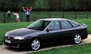 Renault Safrane Biturbo: Zapomenutý supersedan