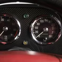 Do aukce jde unikátní Mercedes 300SL AMG po brunejském sultánovi