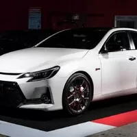 Toyota představuje další model GRMN. Zadohnaný sedan se šestiválcem a manuálem.