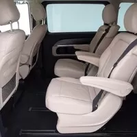 Mercedes-Benz V-Class: Salonek pro šest