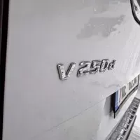 Mercedes-Benz V-Class: Salonek pro šest