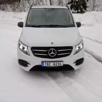 Mercedes-Benz V-Class: Salonek pro šest