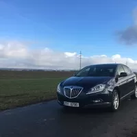 Lancia Delta 1.6 JTDm Platino: Kompaktní luxus