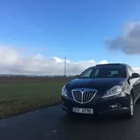 Lancia Delta 1.6 JTDm Platino: Kompaktní luxus