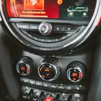 Mini Cooper S: Příběh o rybičce a okreskách