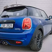Mini Cooper S: Příběh o rybičce a okreskách