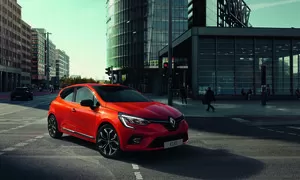 Nový Renault Clio se představuje už i zvenčí