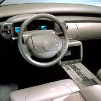 Renault Mégane 1988 - luxus v čistých liniích