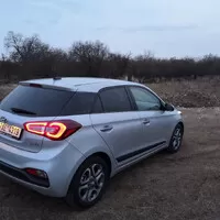 Hyundai i20 T-GDI 120: Za "luxus" se platí