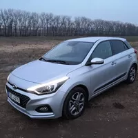 Hyundai i20 T-GDI 120: Za "luxus" se platí