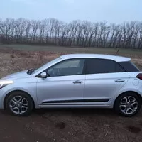 Hyundai i20 T-GDI 120: Za "luxus" se platí