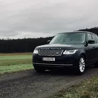 Range Rover P400e: Nepřekonatelný