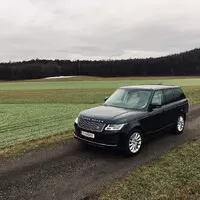 Range Rover P400e: Nepřekonatelný