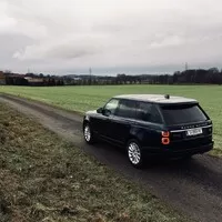 Range Rover P400e: Nepřekonatelný