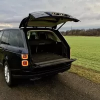 Range Rover P400e: Nepřekonatelný