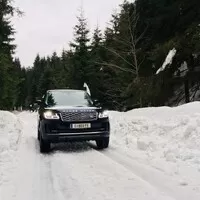 Range Rover P400e: Nepřekonatelný