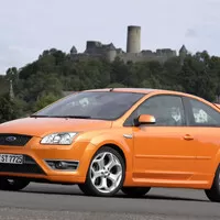 Za volantem: Ford Focus ST225