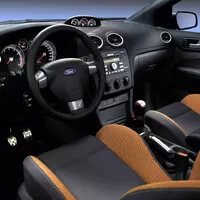 Za volantem: Ford Focus ST225