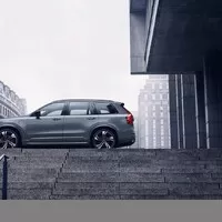 Volvo představuje faceliftovanou XC90