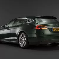 Představí Tesla v blízké budoucnosti nový kombík?