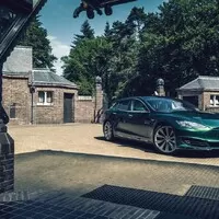 Představí Tesla v blízké budoucnosti nový kombík?