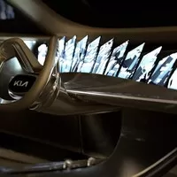 Nový koncept Kia má v interiéru 21 dotykových displejů
