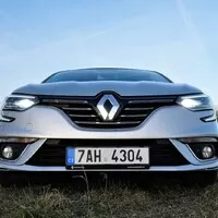 Renault Mégane GrandCoupé 1.3 TCe: Malý talisman pro štěstí